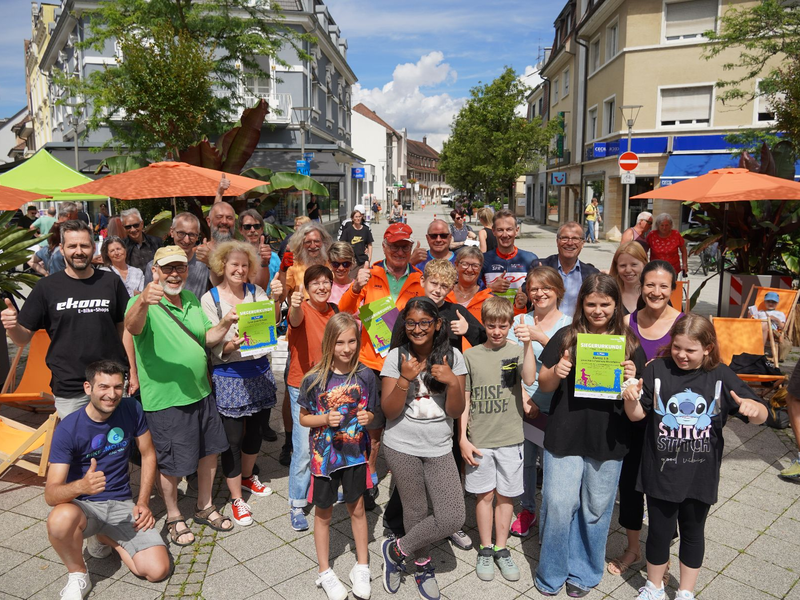 Stadtradeln 2024: Ehrung der Schulklasse mit den meisten erradelten Kilometern in der Stadtoase.
