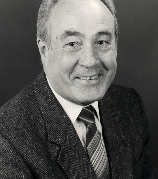 Schwarz-weiß Portrait von Oberbürgermeister Herbert King