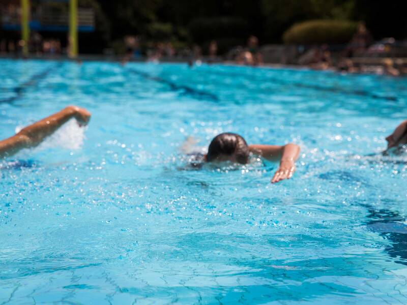 Freibad_Schwimmer