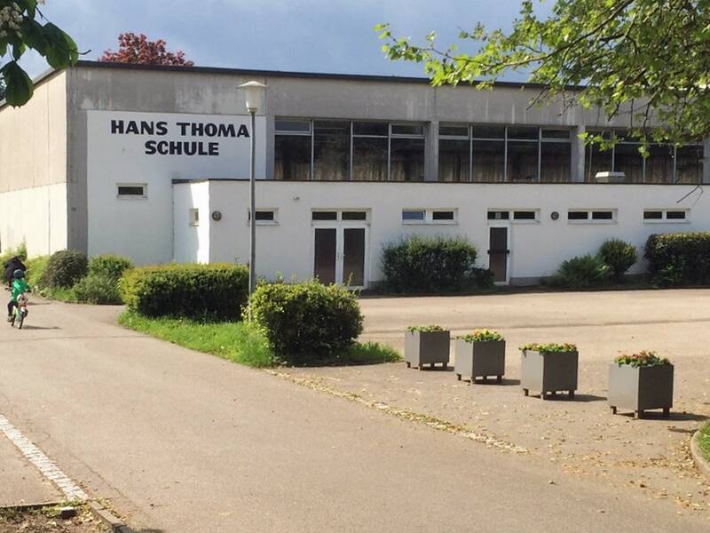 Hans-Thoma-Halle außen