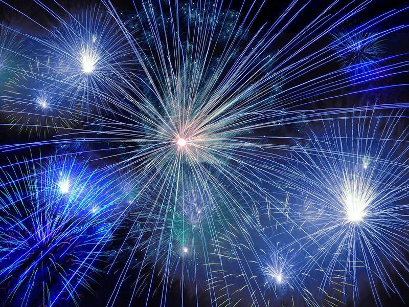 Feuerwerk am Nachthimmel
