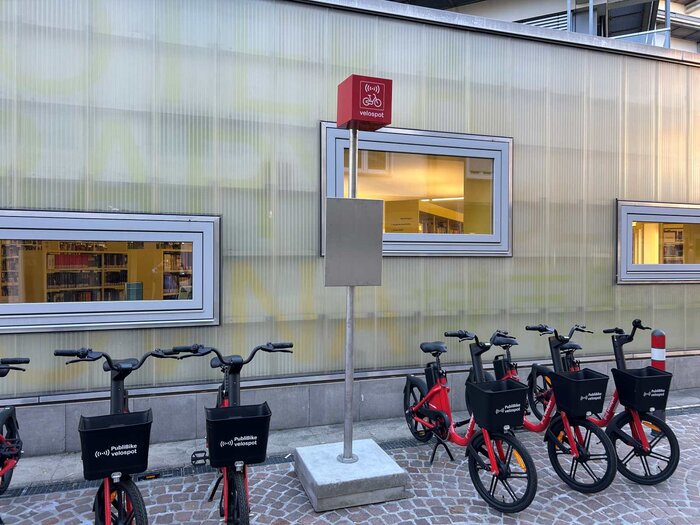 PubliBike Station am Rathaus (Stadtbibliothek)